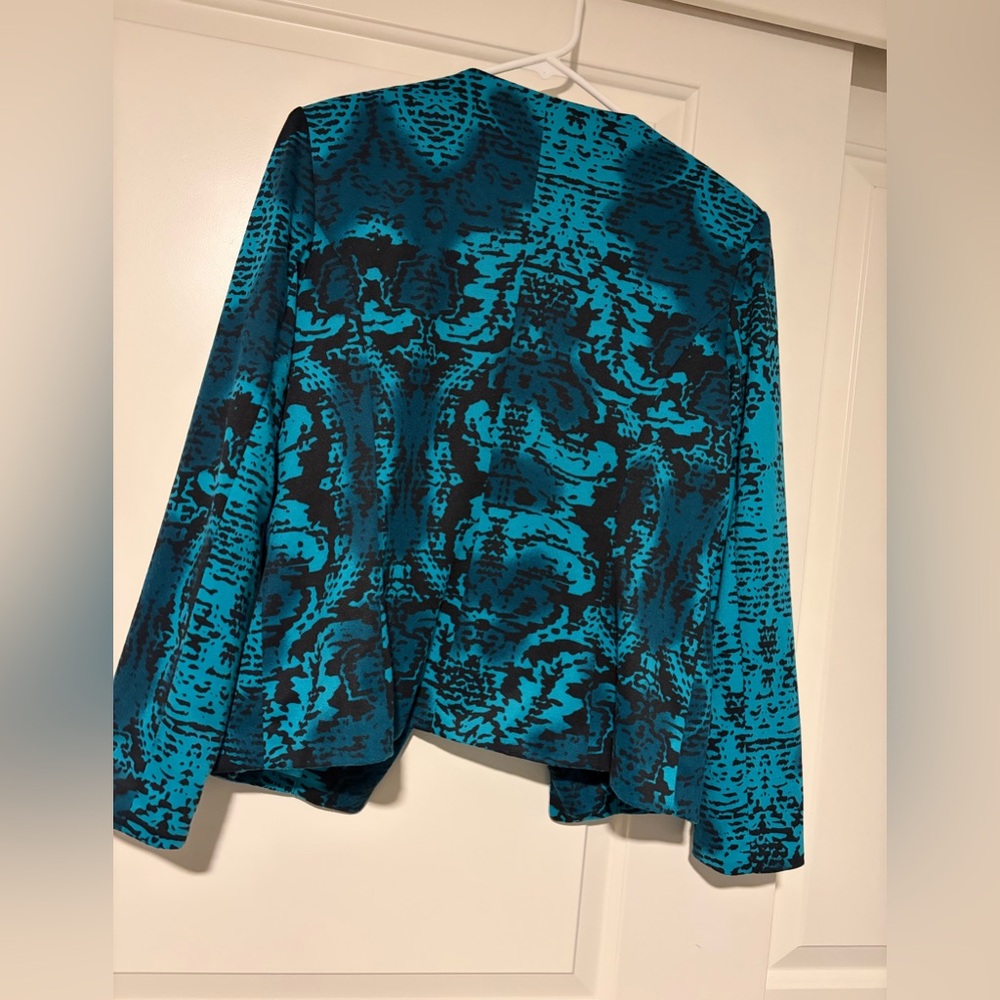 Kate and Rosy Blue Patterned Women's Blazer - Picture 7 of 7